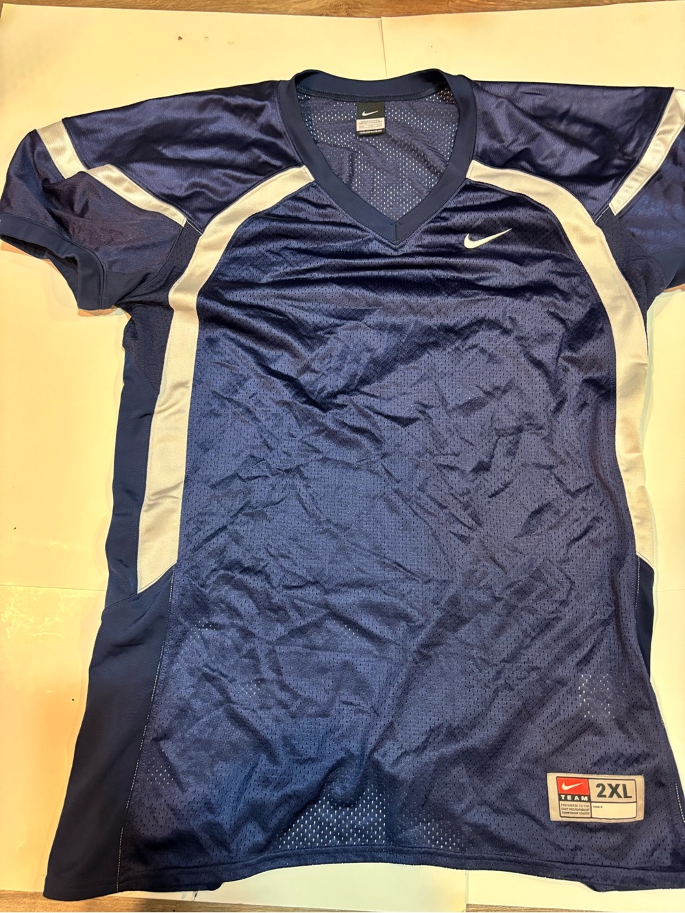 Nike Team Football Practice Jersey Men’s 2XL Navy Blue/ White Mesh V-Neck